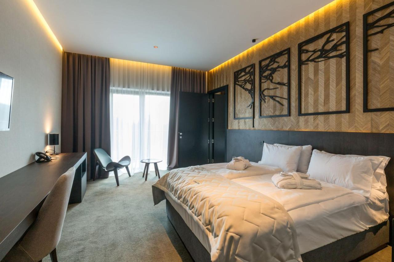 Hotel Crni Vrh Дивчибаре Экстерьер фото