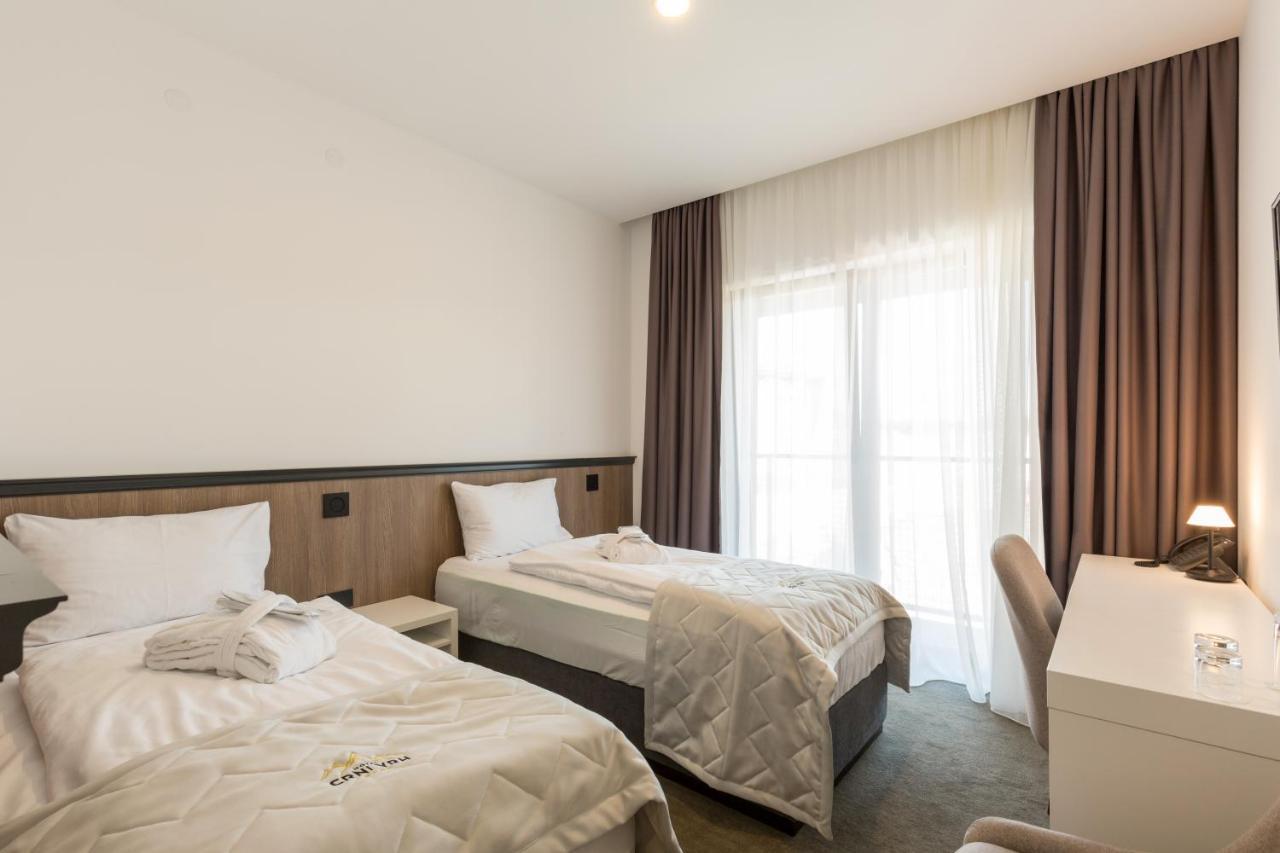 Hotel Crni Vrh Дивчибаре Экстерьер фото
